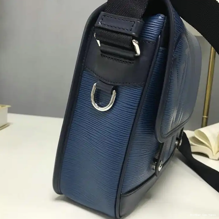 Brother Sam Yupoo Bags 19T1L0238 LV 0504